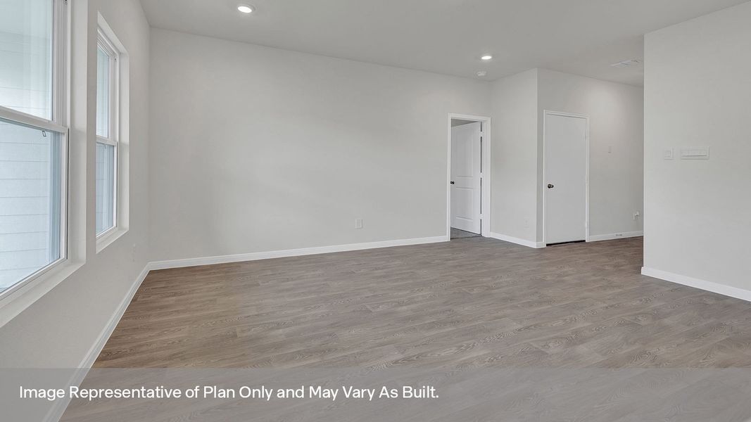 Spacious, unfurnished interior of a new home in Trace, San Marcos (Image 15).