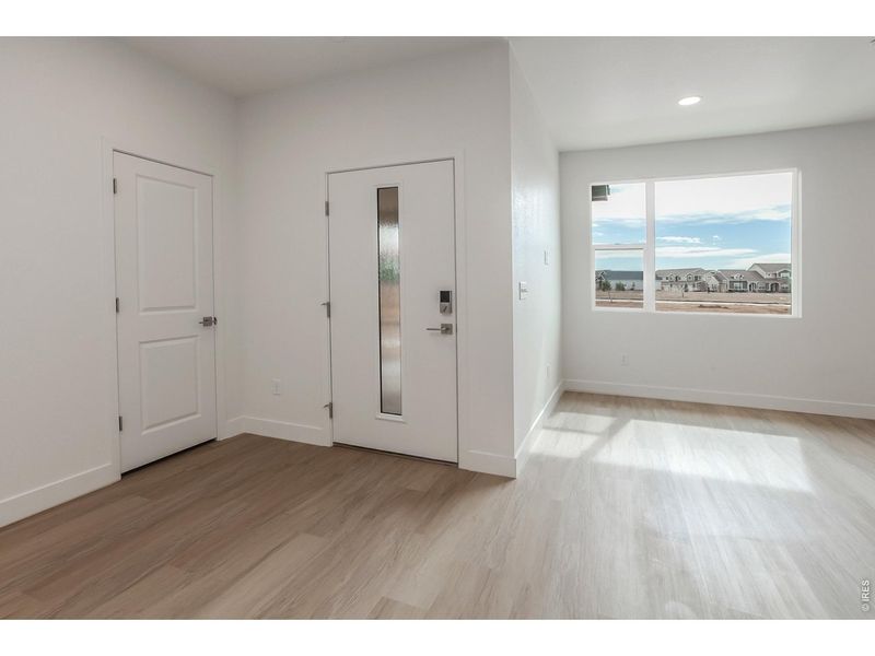 Spacious, unfurnished interior of a new home in , Timnath (Image 17).