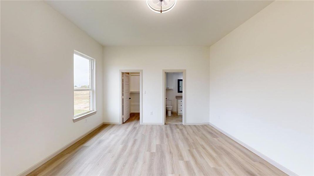 Spacious, unfurnished interior of a new home in , Point (Image 28).