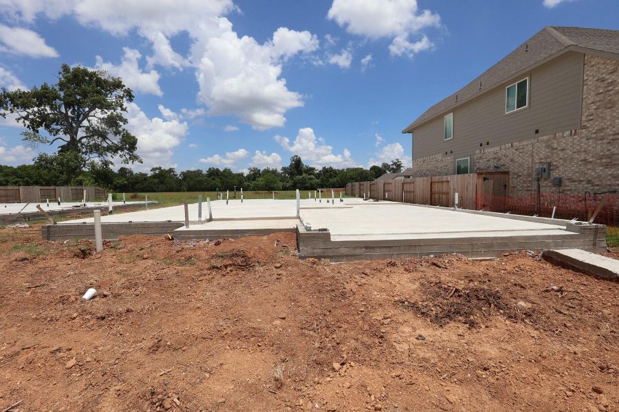 Two story home with 4 beds, 3.5 baths, and 2 car garage