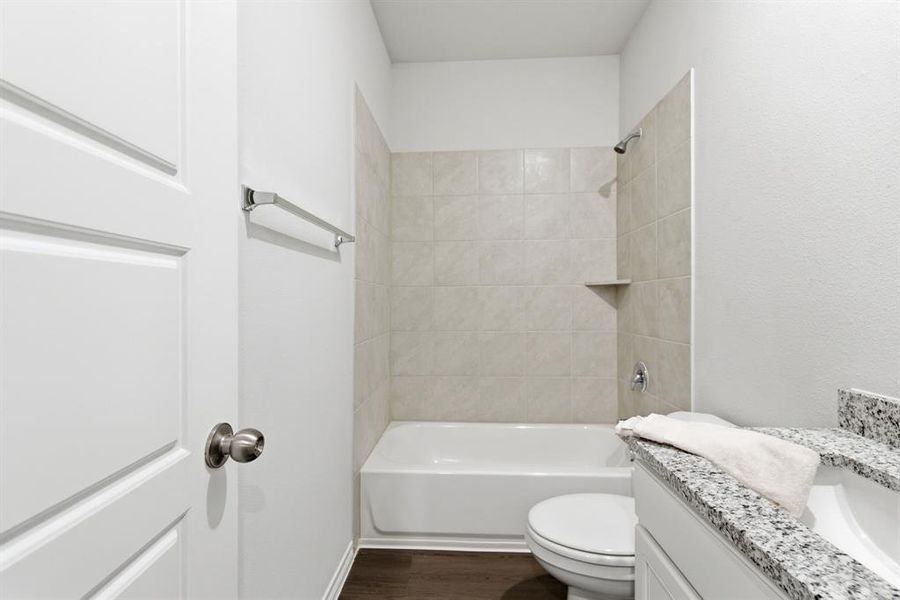 Furnished interior view inside a new home in , Cleburne (Image 16).