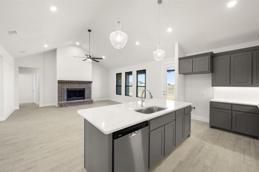 2361 Oak Knoll- Kitchen-5