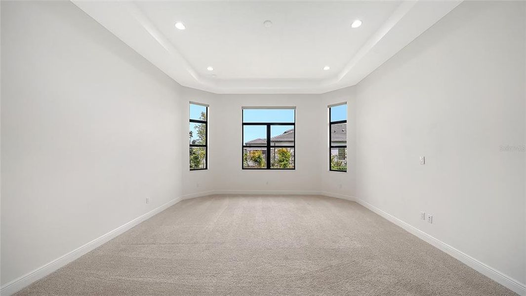 Spacious, unfurnished interior of a new home in Artistry Sarasota, Sarasota (Image 42).