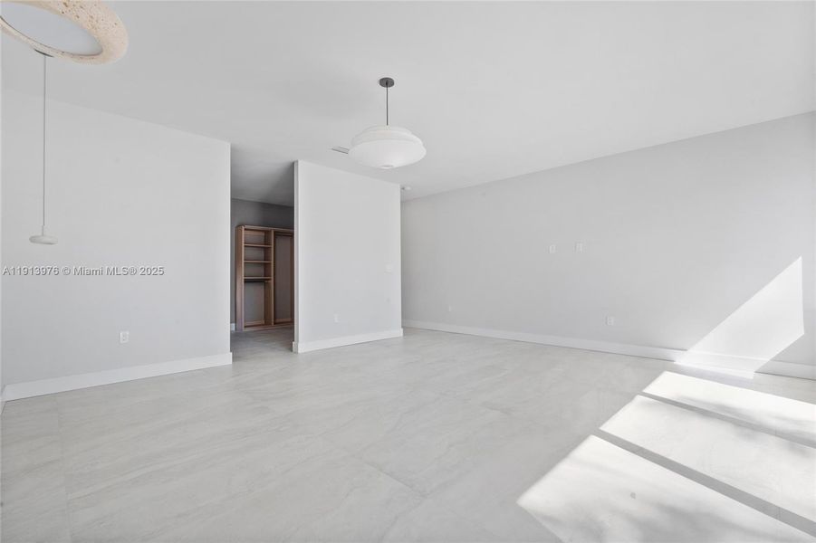 Spacious, unfurnished interior of a new home in , Miami Beach (Image 28). Spacious, unfurnished interior of a new home in , Miami Beach (Image 28).