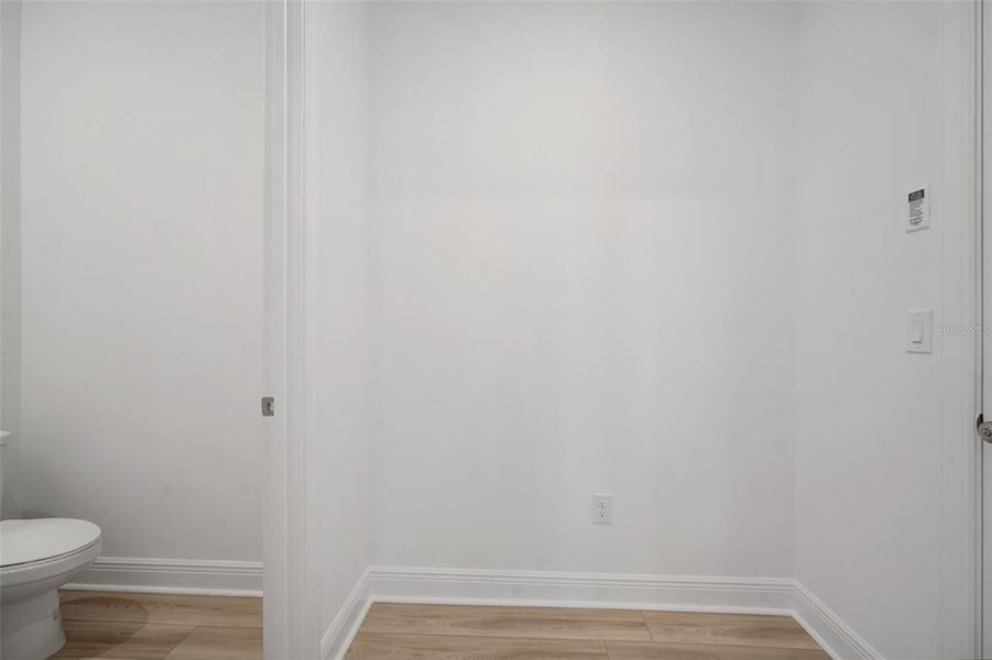 Spacious, unfurnished interior of a new home in North River Ranch, Parrish (Image 35).