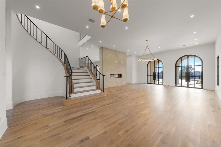 Spacious, unfurnished interior of a new home in Fleming Pointe, Fort Worth (Image 33).