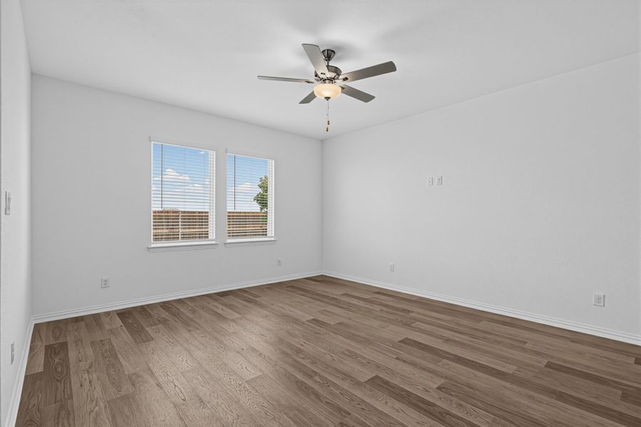 Spacious, unfurnished interior of a new home in Parks at Foster Crossing, Anna (Image 14).