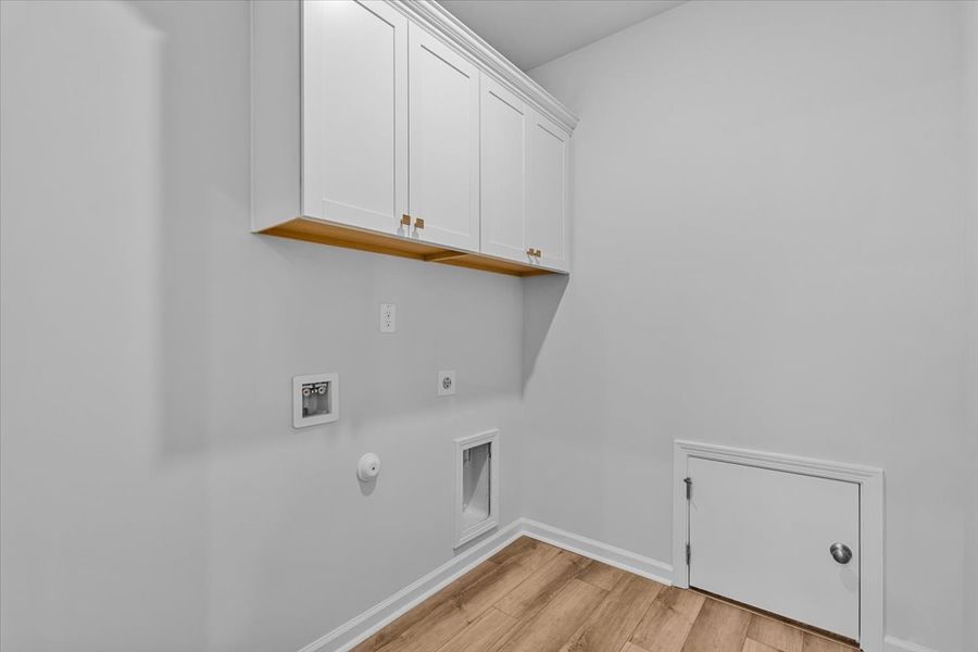 Spacious, unfurnished interior of a new home in Fieldstone, Lexington (Image 34). Spacious, unfurnished interior of a new home in Fieldstone, Lexington (Image 34).