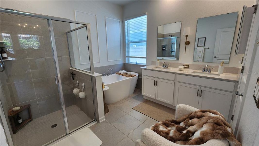 Furnished interior view inside a new home in Bronson's Ridge, Apopka (Image 4). Furnished interior view inside a new home in Bronson's Ridge, Apopka (Image 4).