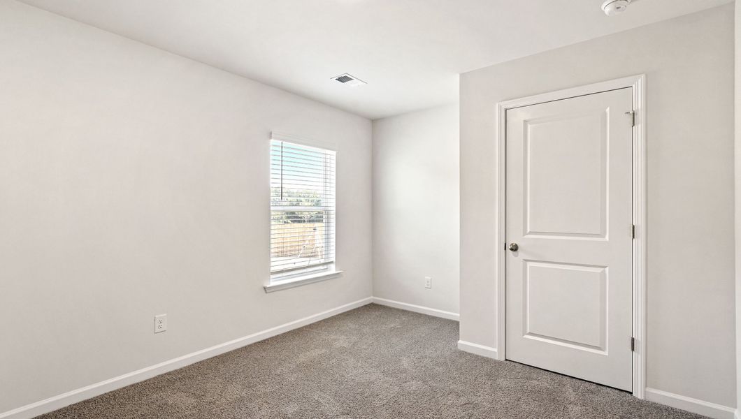 Spacious, unfurnished interior of a new home in Paddock Point, Roebuck (Image 17).