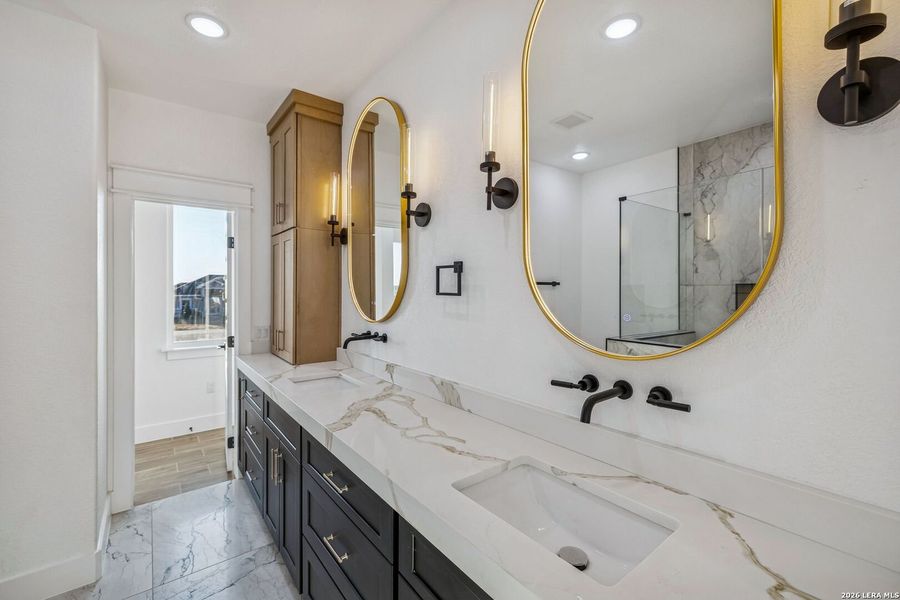 Furnished interior view inside a new home in , Floresville (Image 18).