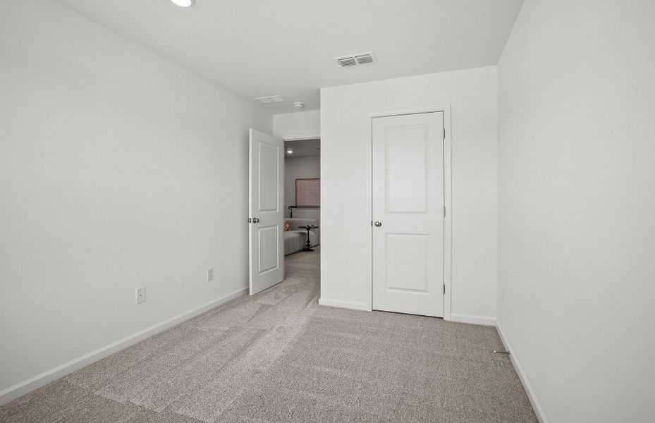 Representative unfurnished interior of a home built from the Landis by Pulte Homes in Mallard Park, Charlotte (Image 24).