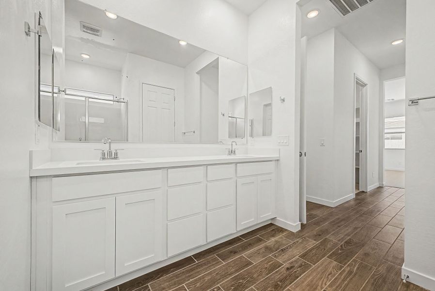 Furnished interior view inside a new home in Landmarke, San Tan Valley (Image 4). Furnished interior view inside a new home in Landmarke, San Tan Valley (Image 4).