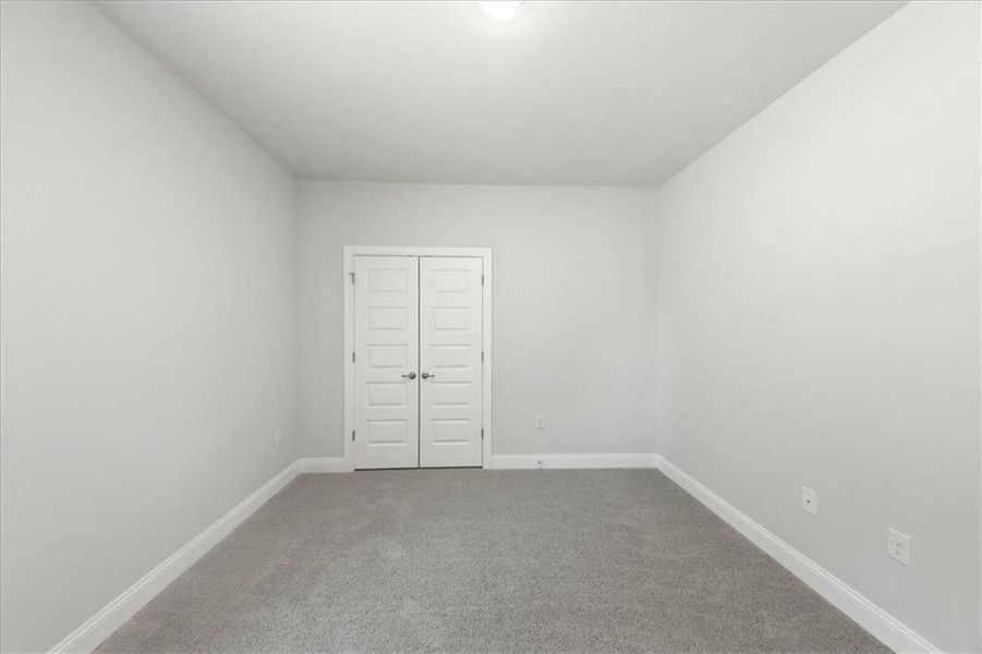 Spacious, unfurnished interior of a new home in Tuscany Hills, Douglasville (Image 15).