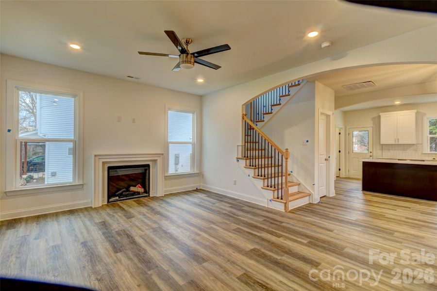 Spacious, unfurnished interior of a new home in , Shelby (Image 15).