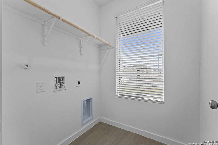 Spacious, unfurnished interior of a new home in Hightop Ridge, Converse (Image 24).