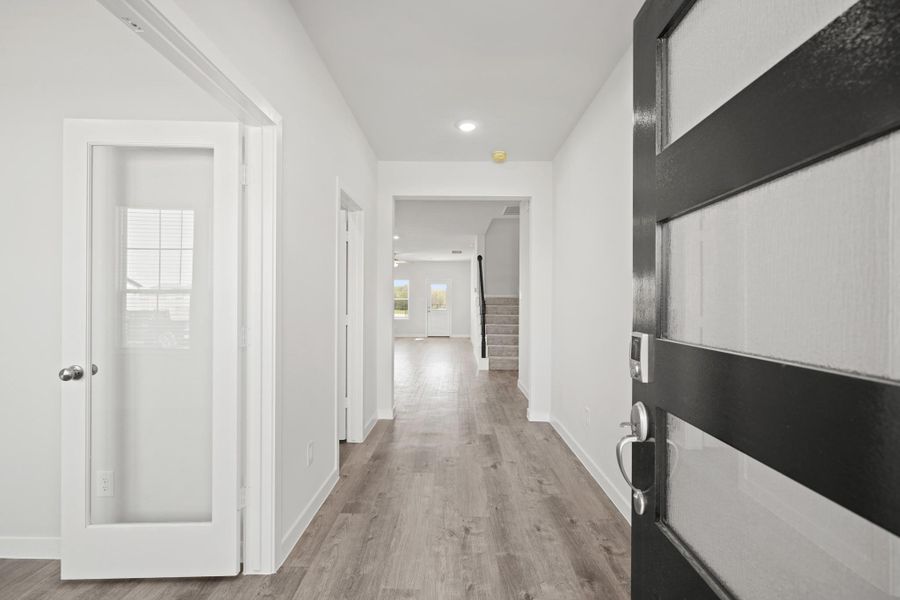 Spacious, unfurnished interior of a new home in Paloma at Sanford Farms, Waller (Image 11). Spacious, unfurnished interior of a new home in Paloma at Sanford Farms, Waller (Image 11).