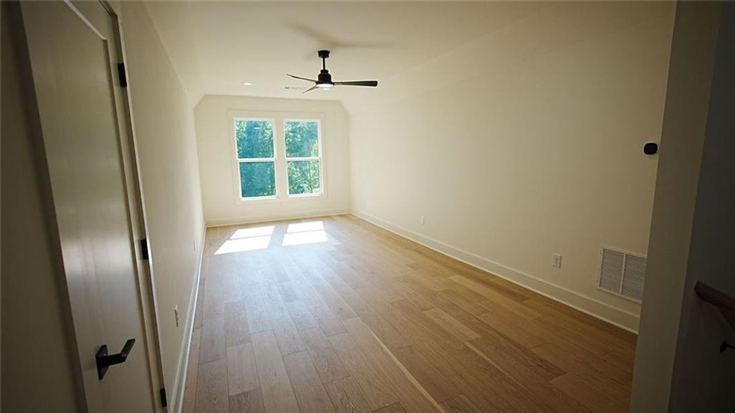 Spacious, unfurnished interior of a new home in , Flowery Branch (Image 43).