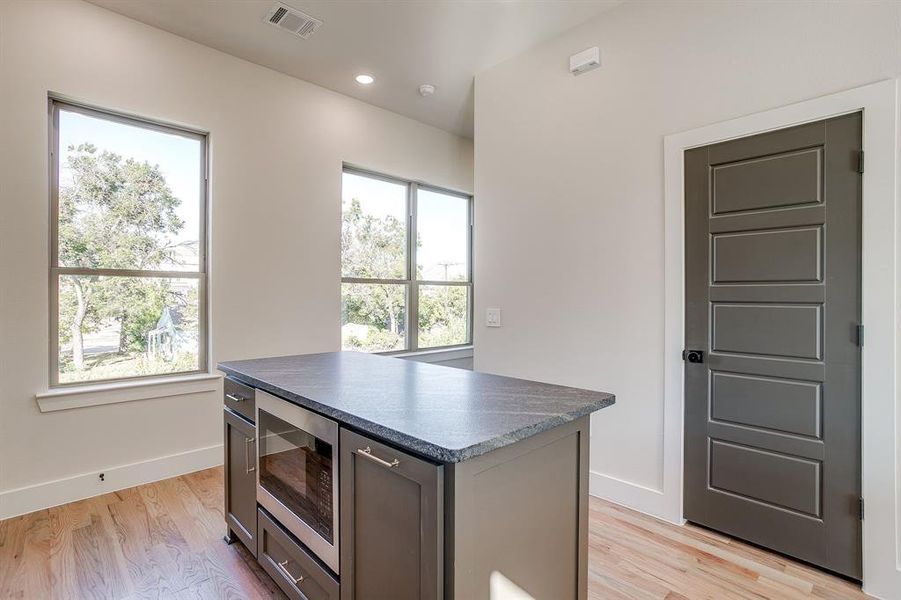 High-end finishes meet effortless function — luxury living made simple. High-end finishes meet effortless function — luxury living made simple.