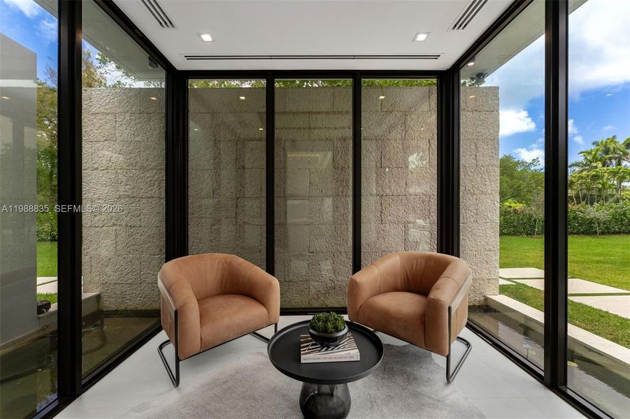 Exterior details and patio area of a home in , Miami (Image 4).