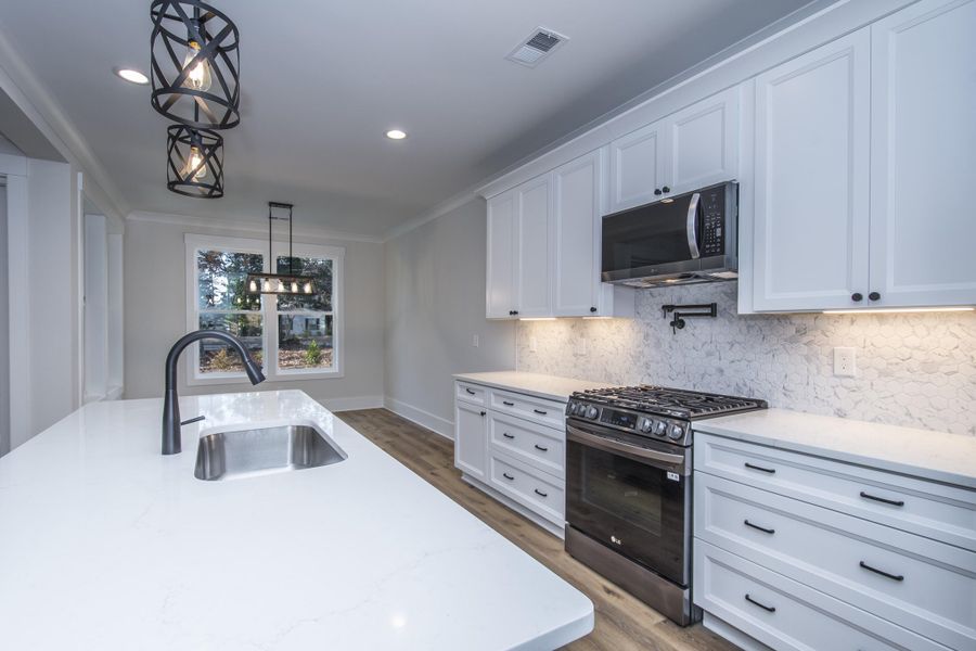 Furnished interior view inside a new home in , Chapin (Image 17).