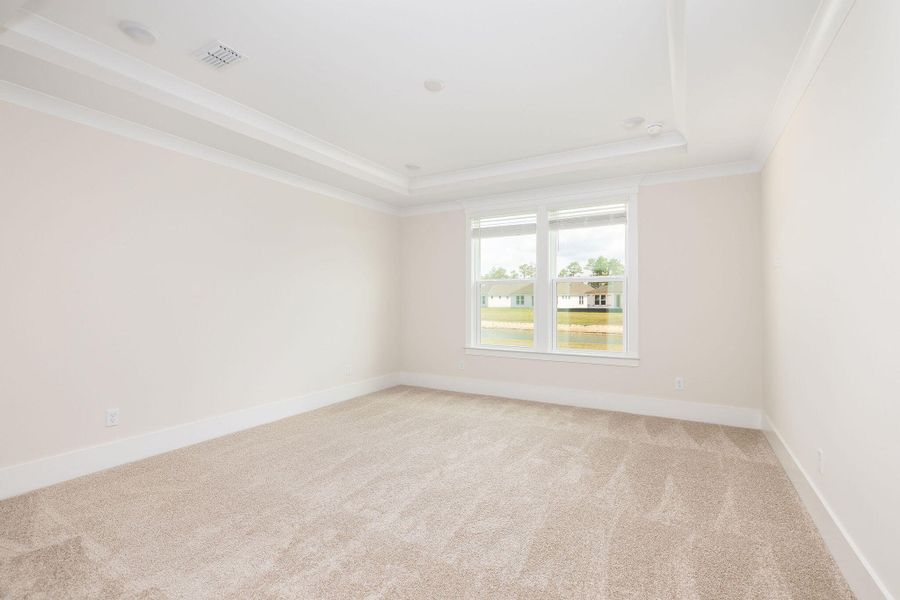 Spacious, unfurnished interior of a new home in , Charleston (Image 41).