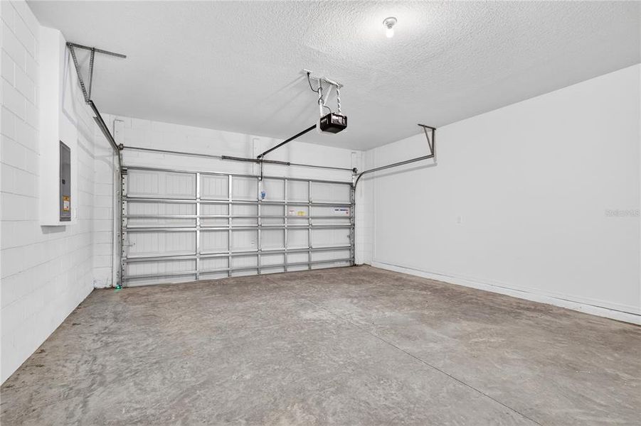 Spacious, unfurnished interior of a new home in , Astatula (Image 34). Spacious, unfurnished interior of a new home in , Astatula (Image 34).