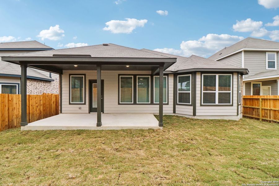 Exterior details and patio area of a home in Sagebrooke - Classic Series, San Antonio (Image 4).