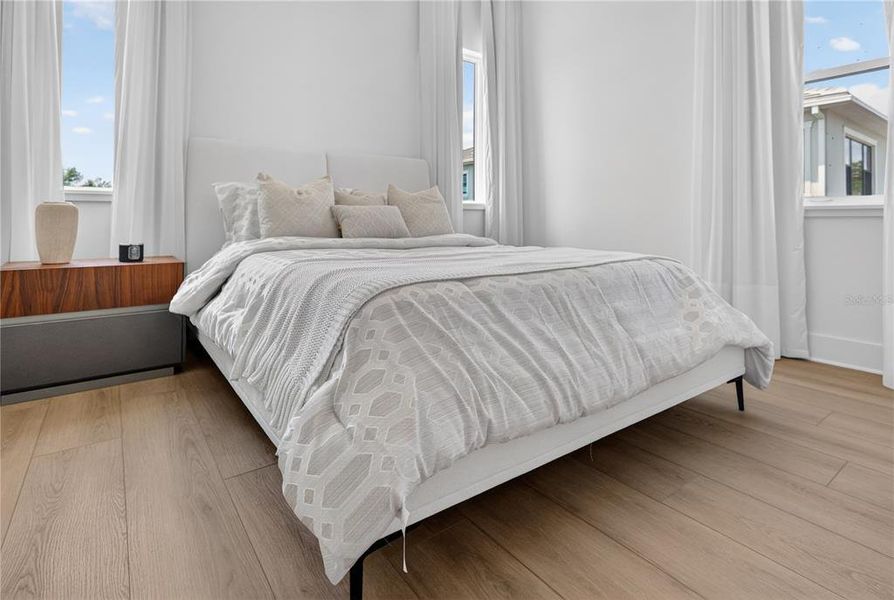 Furnished interior view inside a new home in , Montverde (Image 43).