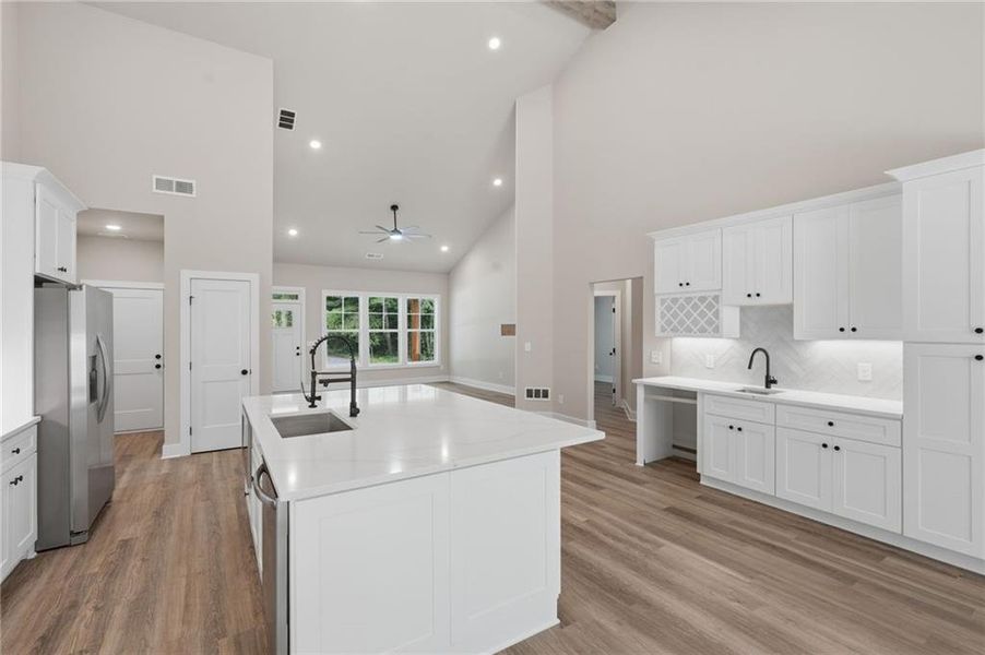 Furnished interior view inside a new home in , Gainesville (Image 6).