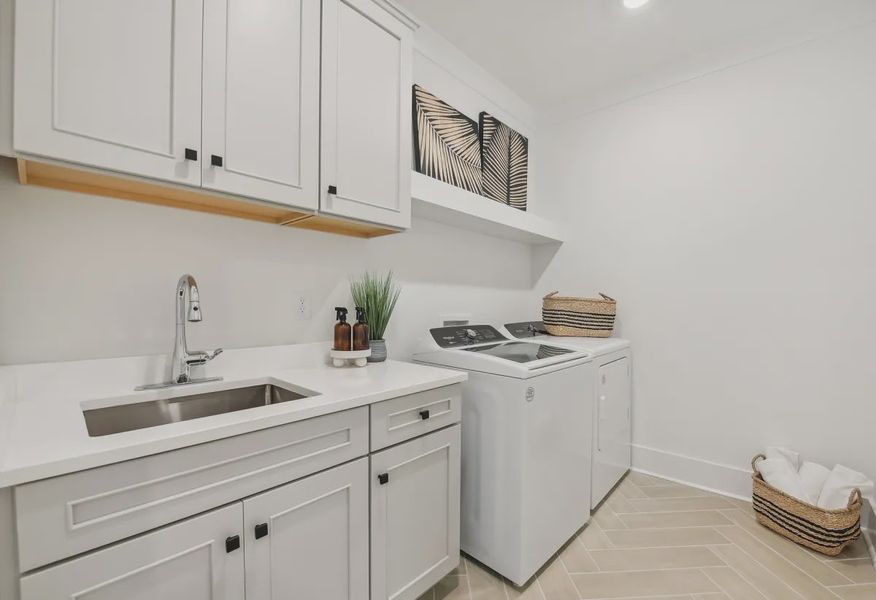 Willow Model Laundry - Windell Woods - 5 of 17