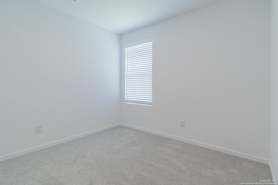 Spacious, unfurnished interior of a new home in Landon Ridge, San Antonio (Image 19).