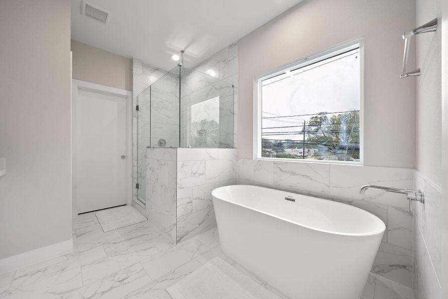 Furnished interior view inside a new home in Scranton Estates, Houston (Image 14).