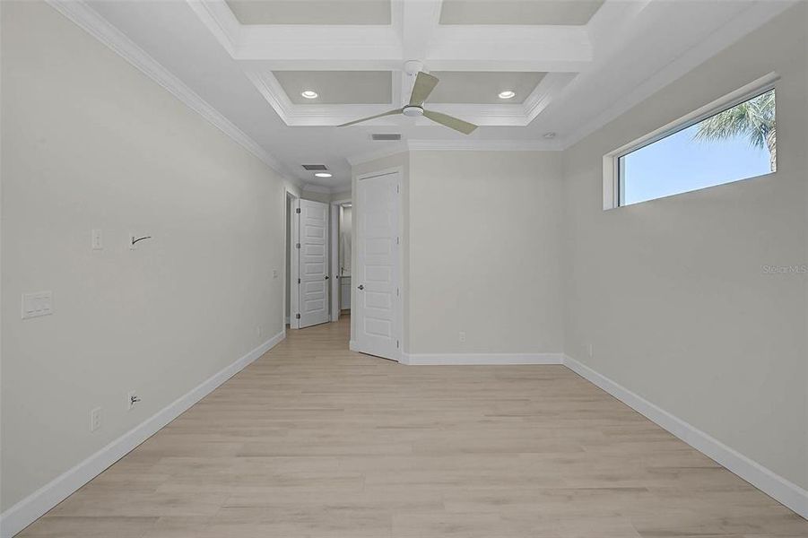 Spacious, unfurnished interior of a new home in , Port Charlotte (Image 40).