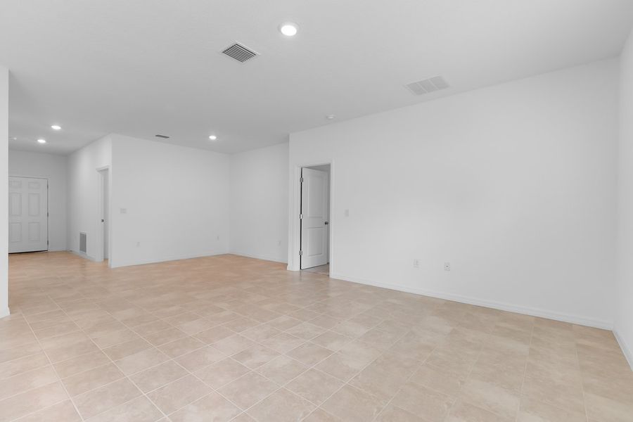 Image 16 of a home in Coopers Meadow.