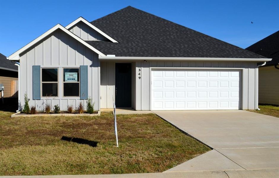 Front exterior of a new home in , Mabank, TX, highlighting curb appeal (Image 1).