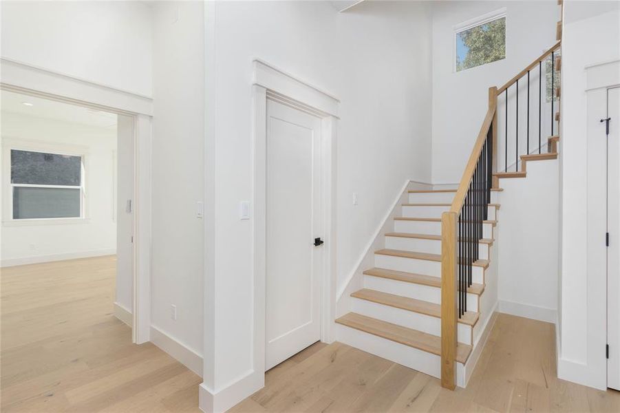 Spacious, unfurnished interior of a new home in , Tyler (Image 26).