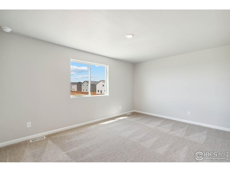 Spacious, unfurnished interior of a new home in , Frederick (Image 11).