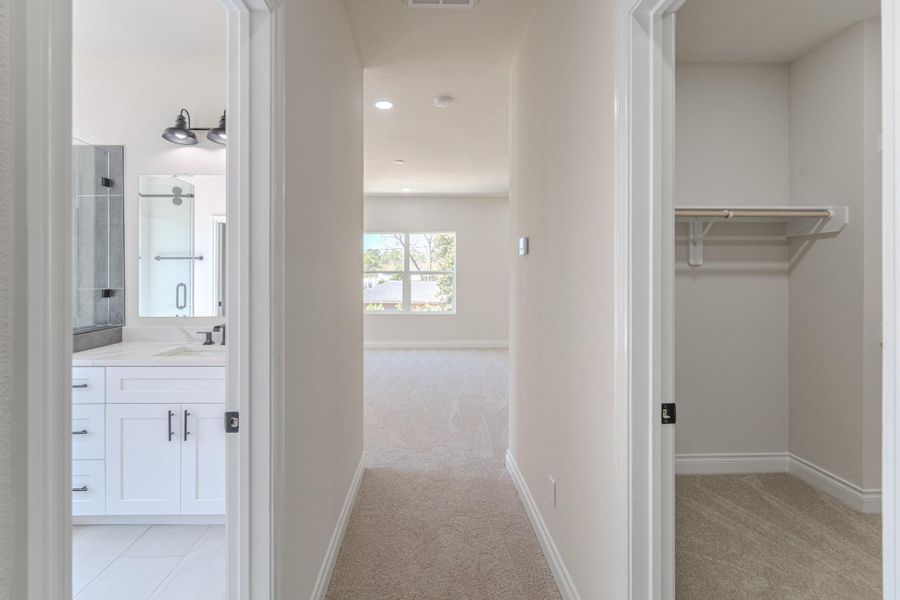 Spacious, unfurnished interior of a new home in , Houston (Image 15).