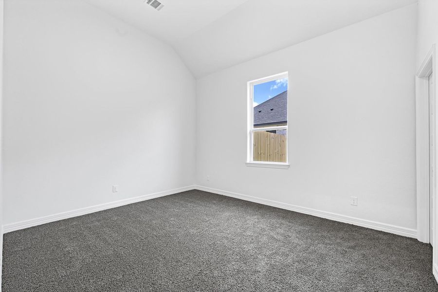 Spacious, unfurnished interior of a new home in , Anahuac (Image 18).