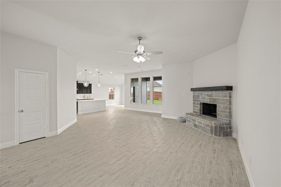 200 Shepards- Living room-1 200 Shepards- Living room-1