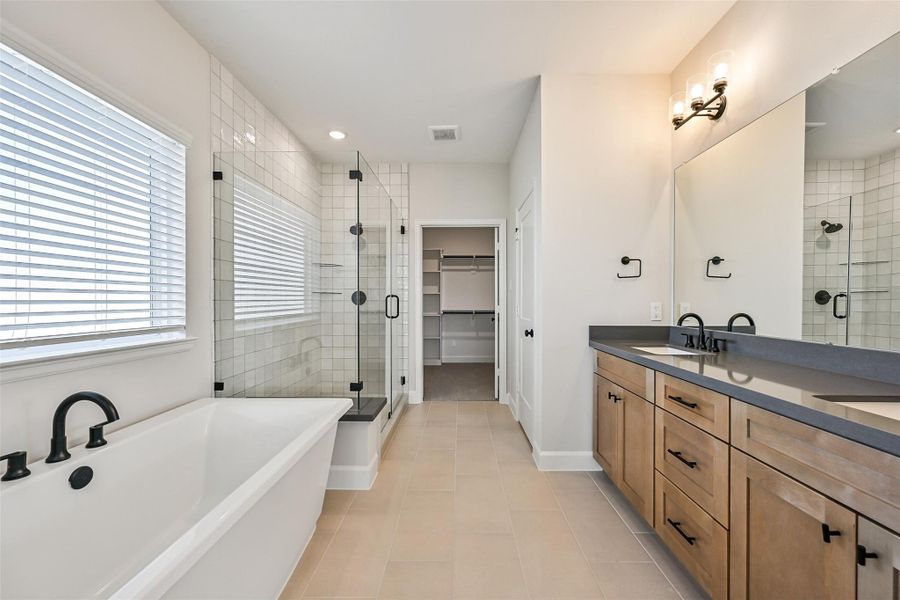 Furnished interior view inside a new home in Pearland Old Townsite, Pearland (Image 7).