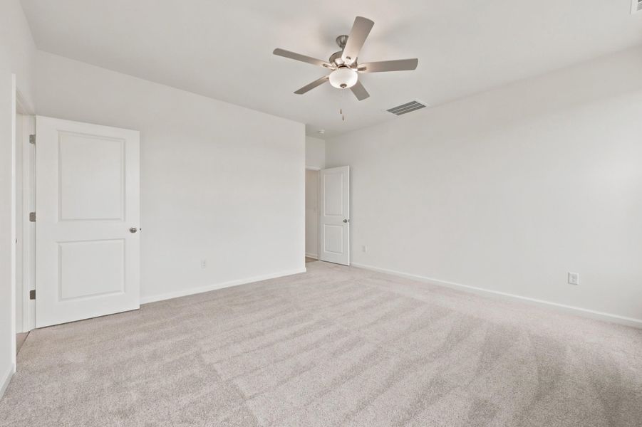 Spacious, unfurnished interior of a new home in Edgefield, Loris (Image 31). Spacious, unfurnished interior of a new home in Edgefield, Loris (Image 31).