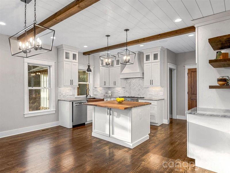 Representative photo from Corner Rock Builders showing the craftsmanship, quality of construction and finish level. Representative photo from Corner Rock Builders showing the craftsmanship, quality of construction and finish level.