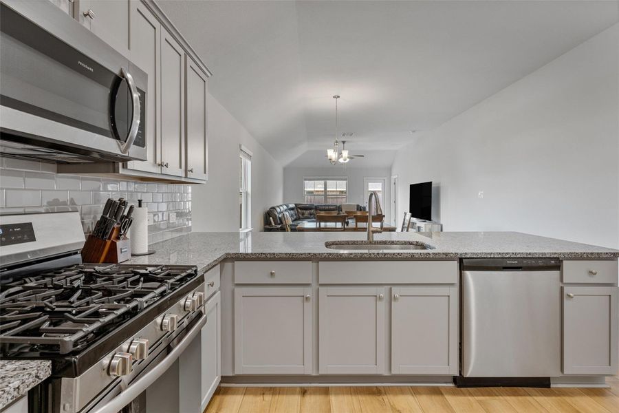 Furnished interior view inside a new home in Lago Mar, Galveston (Image 9).
