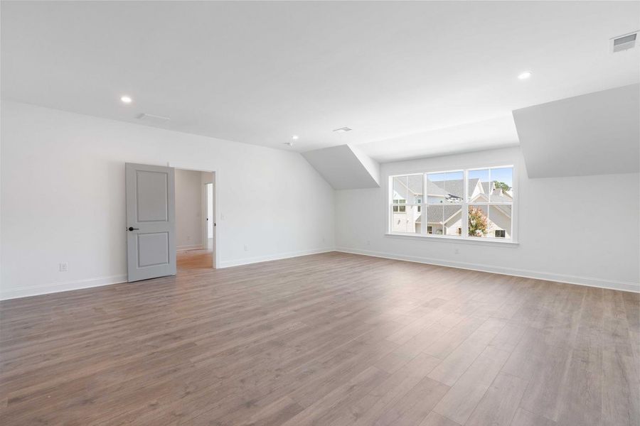 Spacious, unfurnished interior of a new home in , Johns Island (Image 39).