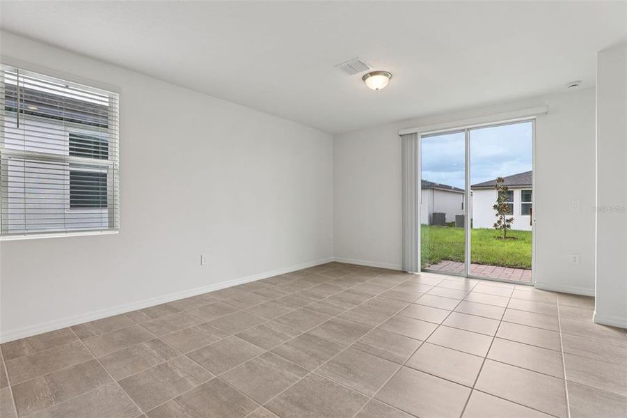 Spacious, unfurnished interior of a new home in Hamilton Bluff - Classic Series, Lake Hamilton (Image 21).