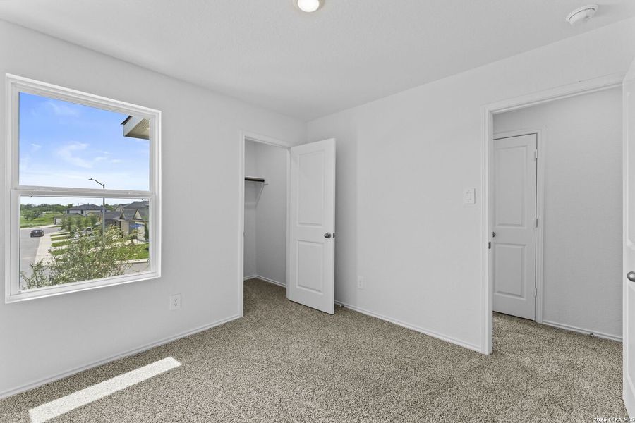 Spacious, unfurnished interior of a new home in Blue Ridge Ranch, San Antonio (Image 12). Spacious, unfurnished interior of a new home in Blue Ridge Ranch, San Antonio (Image 12).
