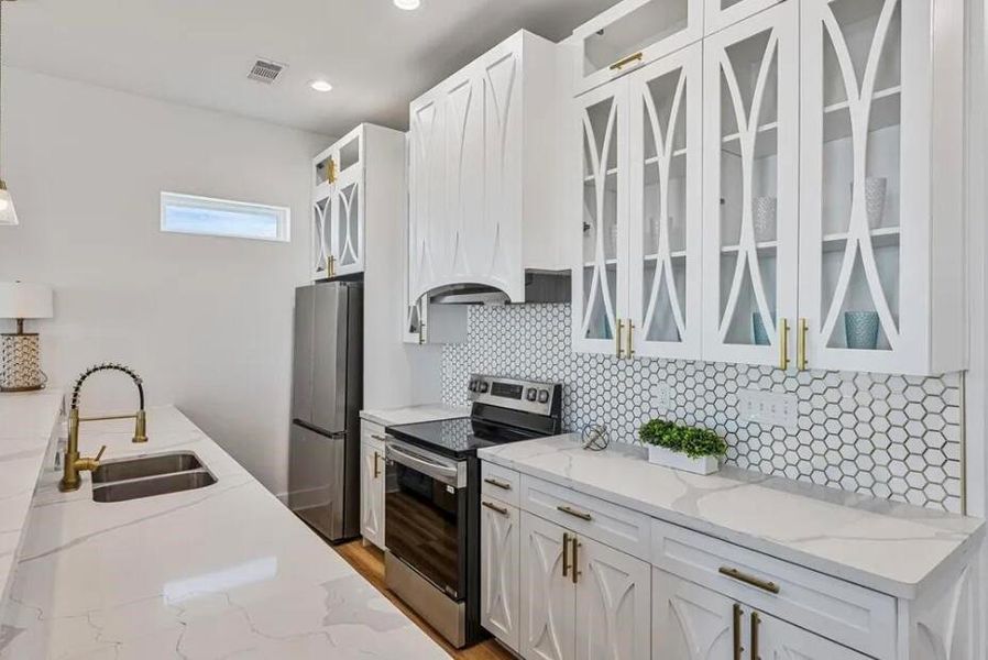 Furnished interior view inside a new home in , Bolivar (Image 17).