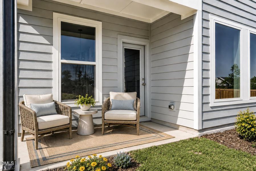 22 Rainbrook - porch